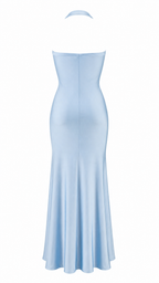 Abito lungo con scollo halter profondo