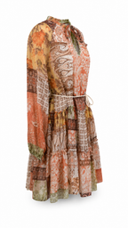 Abito corto a maniche lunghe stile boho