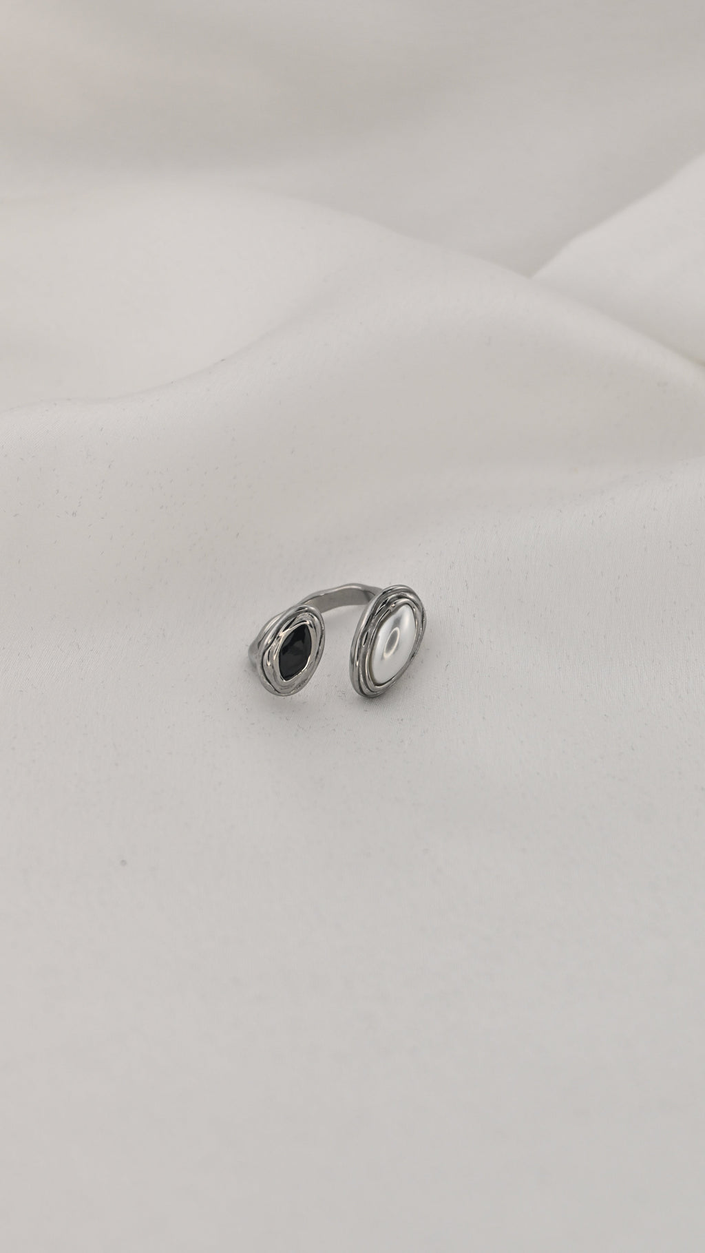 Anello regolabile con doppio ovale