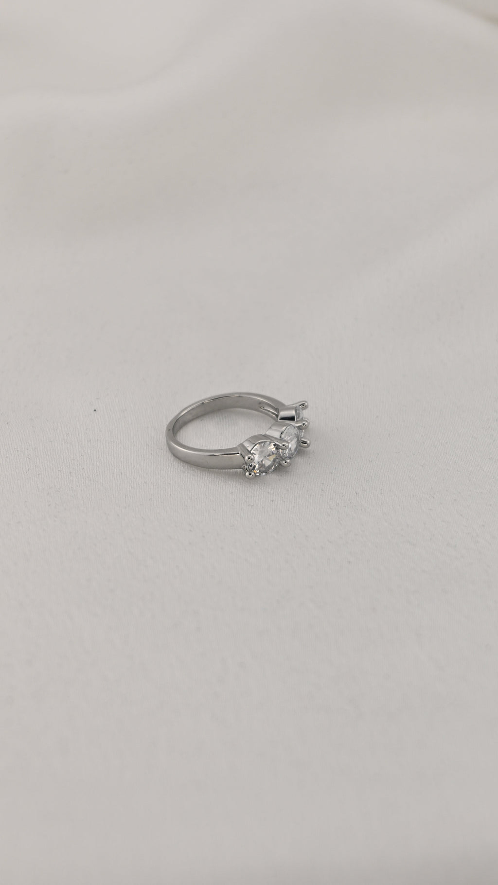 Anello Trilogy argento