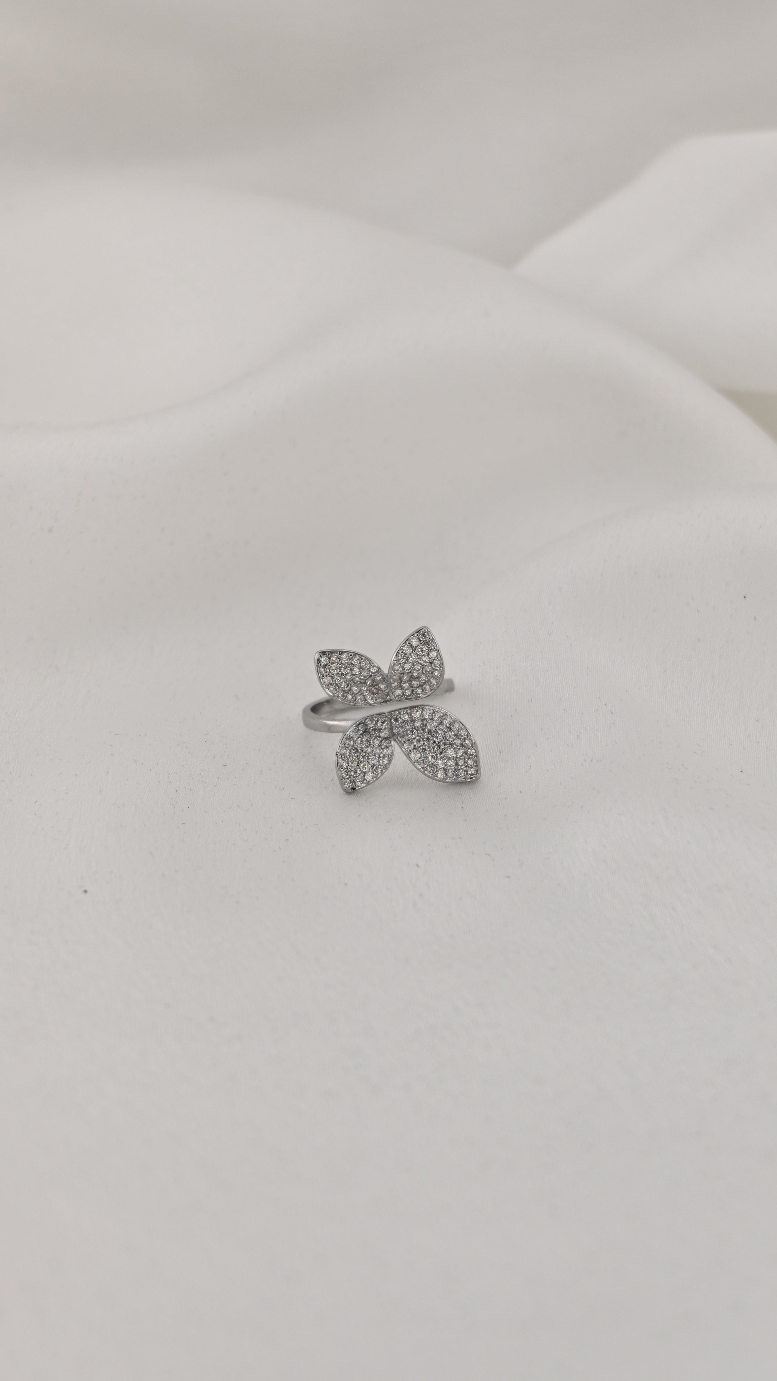 Anello a farfalla