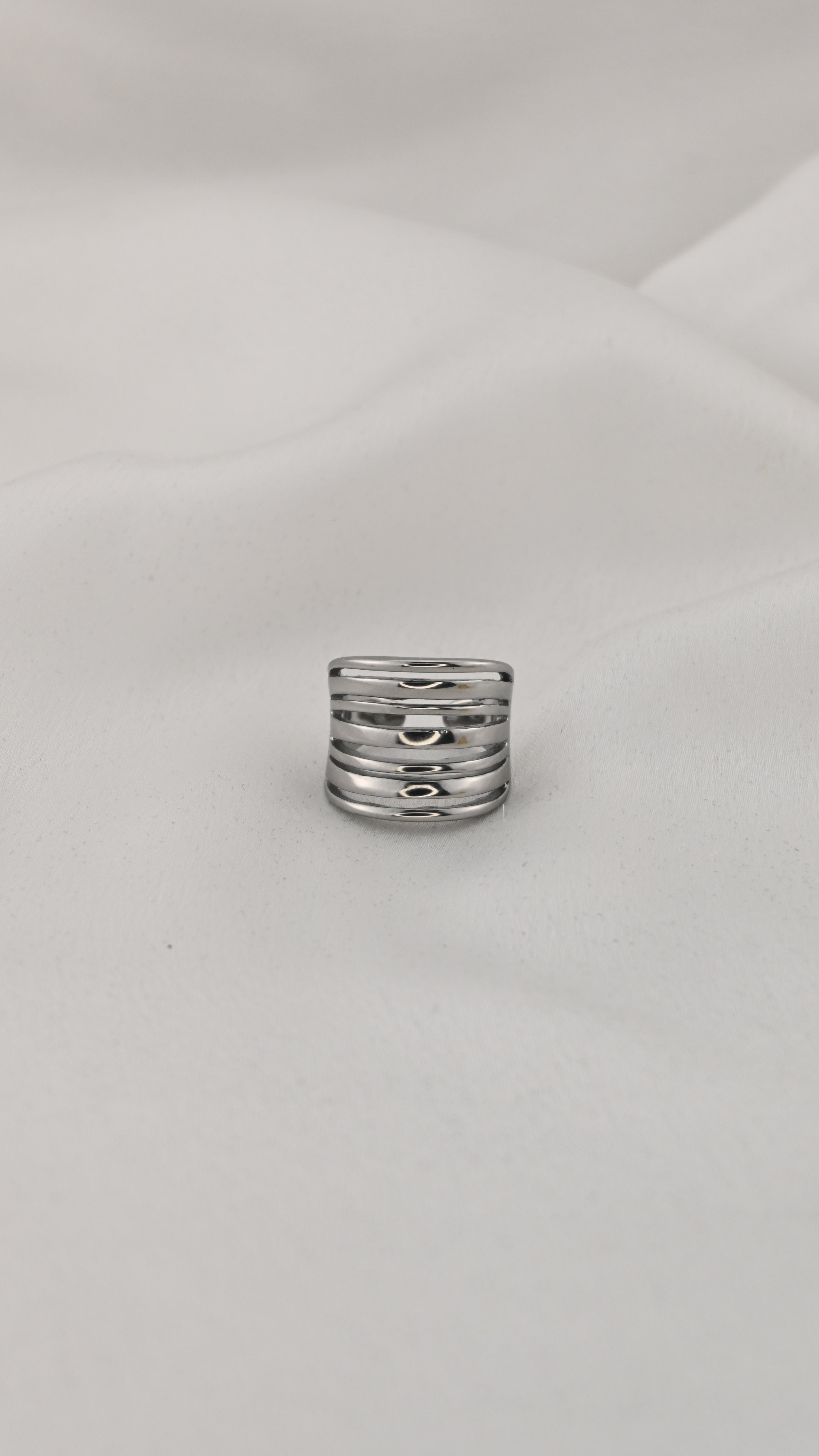 Anello a fascia regolabile