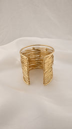 Bracciale cuff a fili multipli con cristalli