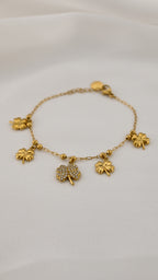 Bracciale con quadrifogli pendenti