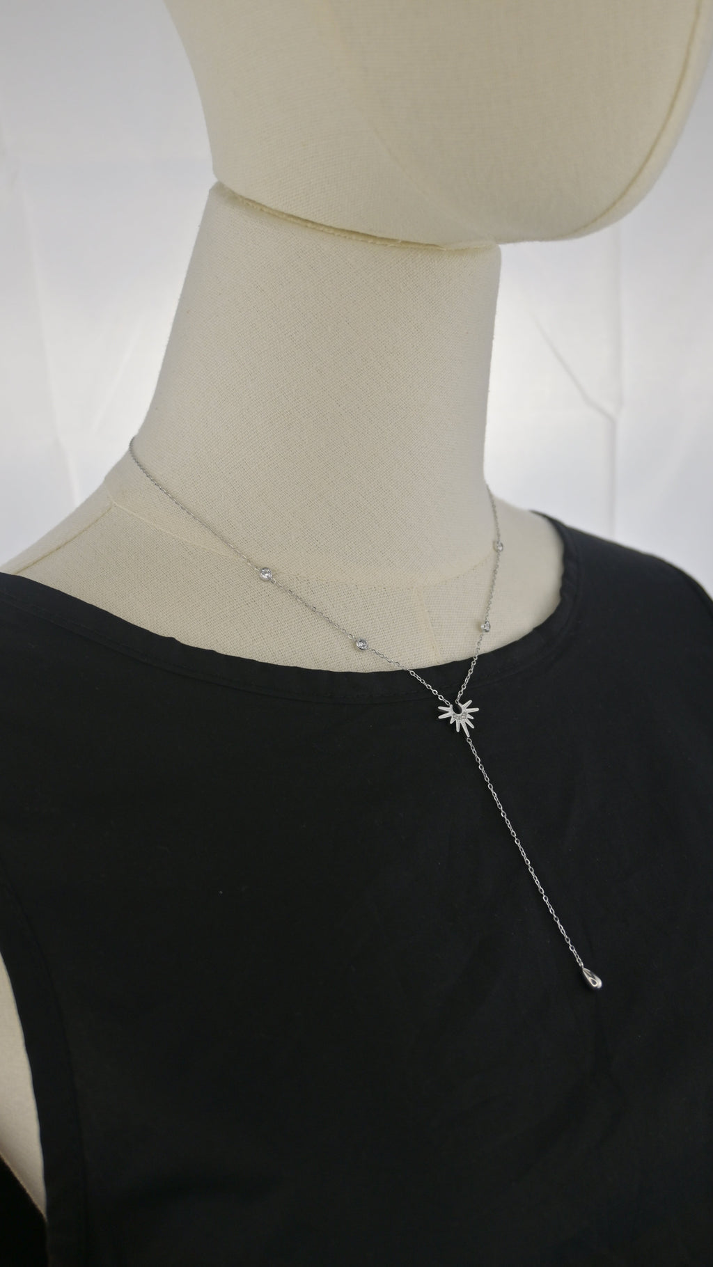 Collana a Y con pendente sole