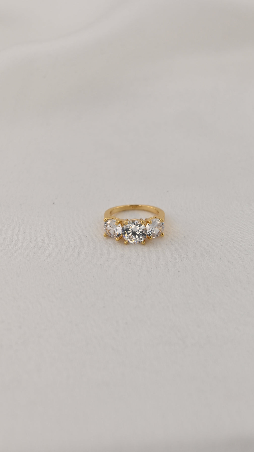 Anello Trilogy oro