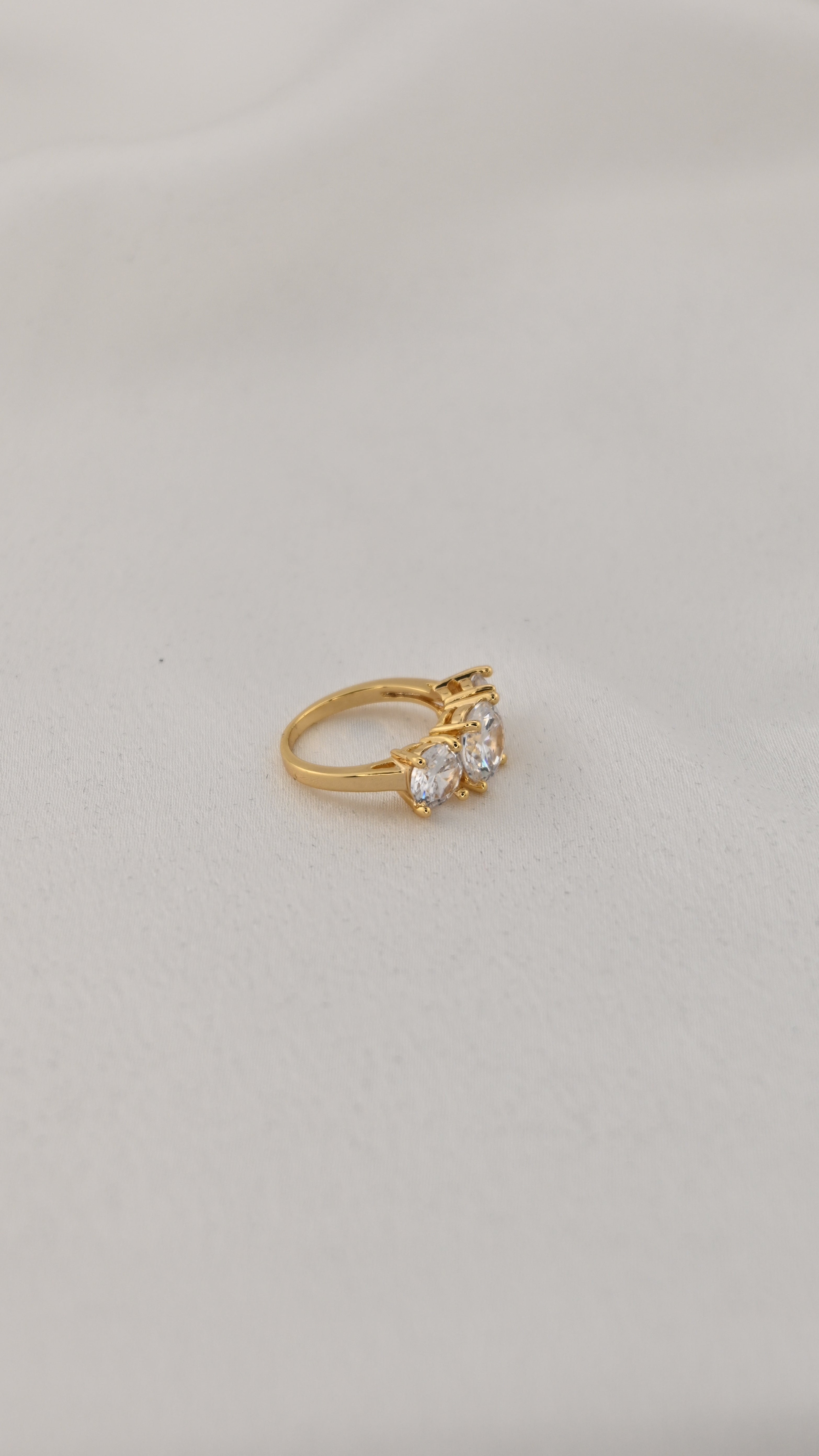 Anello Trilogy oro