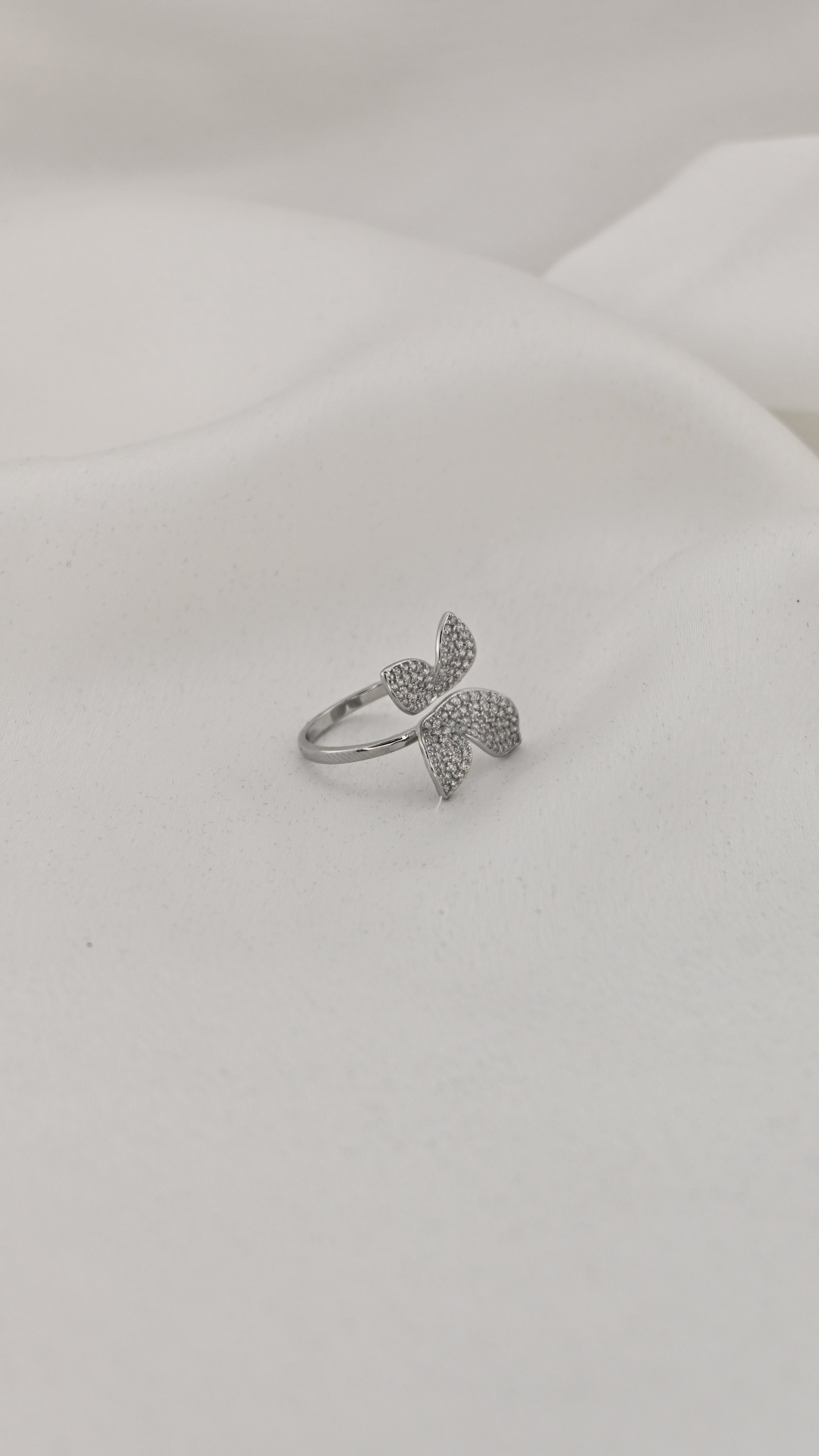Anello a farfalla