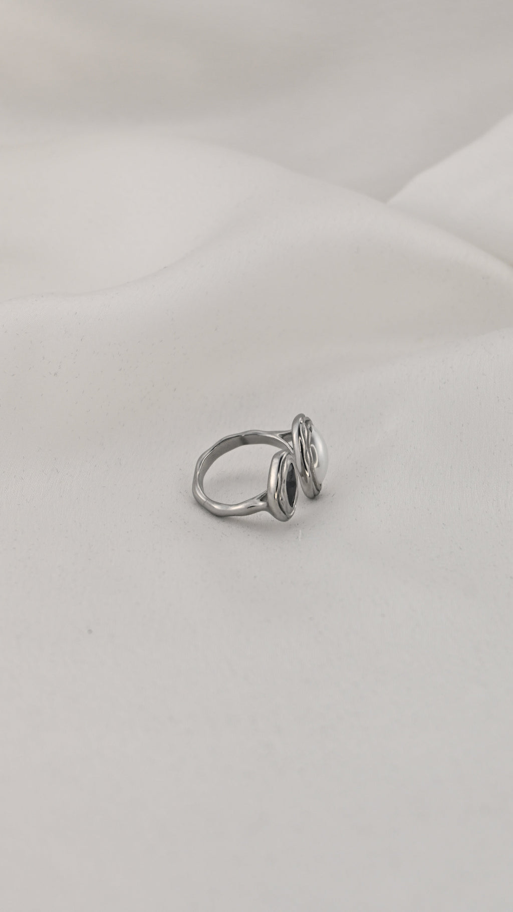 Anello regolabile con doppio ovale