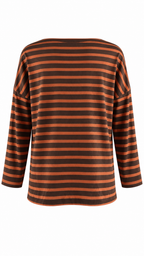 Maglia a righe orizzontali con scollo a barca